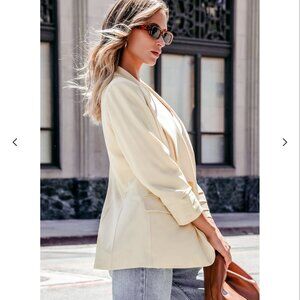 🎄NWT Cupshe Collared Long Sleeve Beige/Cream Blazer with Pockets‎ Size Small